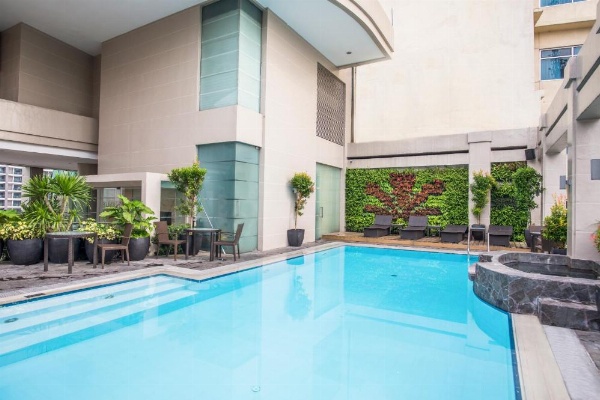 City Garden Hotel Makati image 12